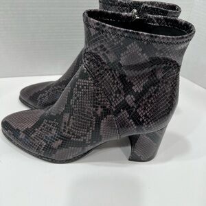 New Marc Fisher Womens MF Retire 2 Black Purple Snakeskin Ankle Boots 11 M